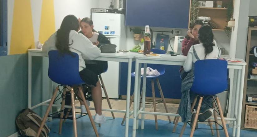 לומדים יחד